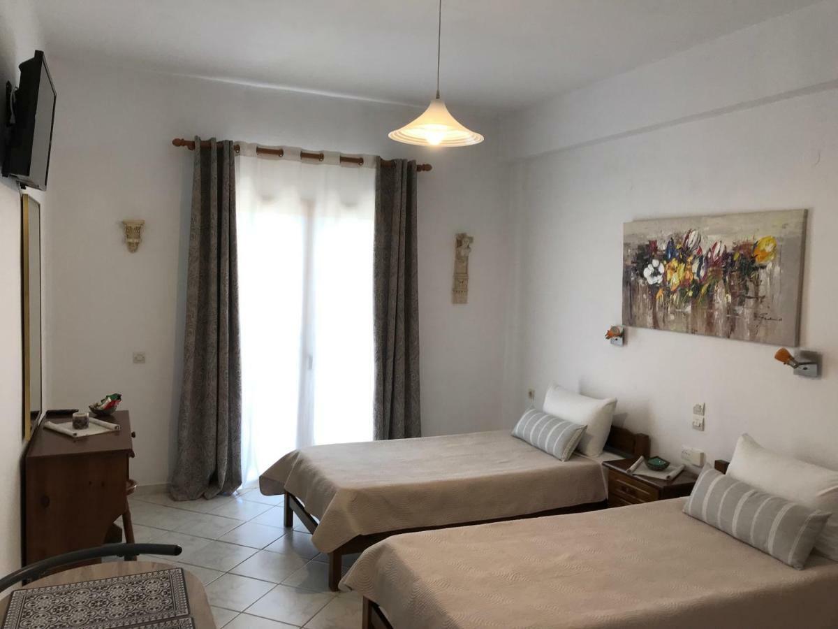 Floros Apartments Агиос Стефанос Экстерьер фото